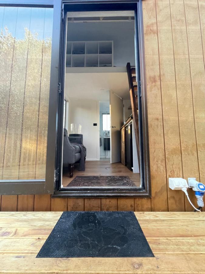Tiny House In The Bush - A Minute From Town Centre Ruapehu Unique Stays Raetihi Екстер'єр фото